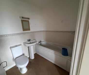 2 bedroom flat to rent - Photo 6