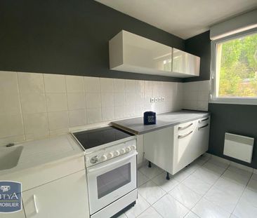 Location Appartement 3 pièces 63m² ST AVOLD 57500 - Photo 3