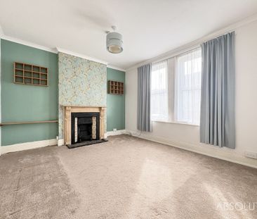 5 bed end of terrace house to rent in Rowley Road, Torquay, TQ1 - Photo 1