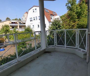Sonnige Balkon-Wohnung in ruhiger und zentraler Wohnlage***Parkett****EBK***Lift*** - Foto 1