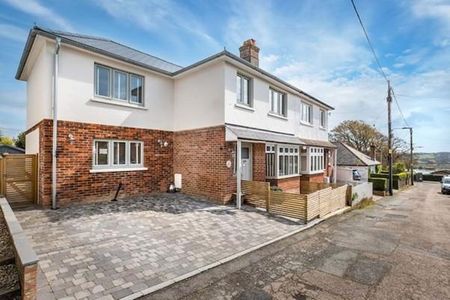 4 bedroom semi-detached house to rent - Photo 5