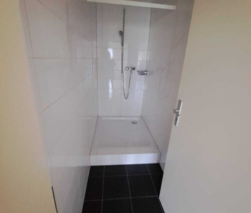 APPARTEMENT RENOVE AVEC TERRASSE ET ASCENSEUR - Photo 4