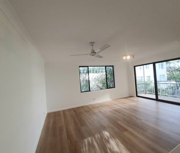 6/49 Old Burleigh Road, Surfers Paradise QLD 4217 - Photo 3