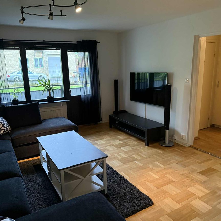 Grangärdesvägen, Surte - Photo 1