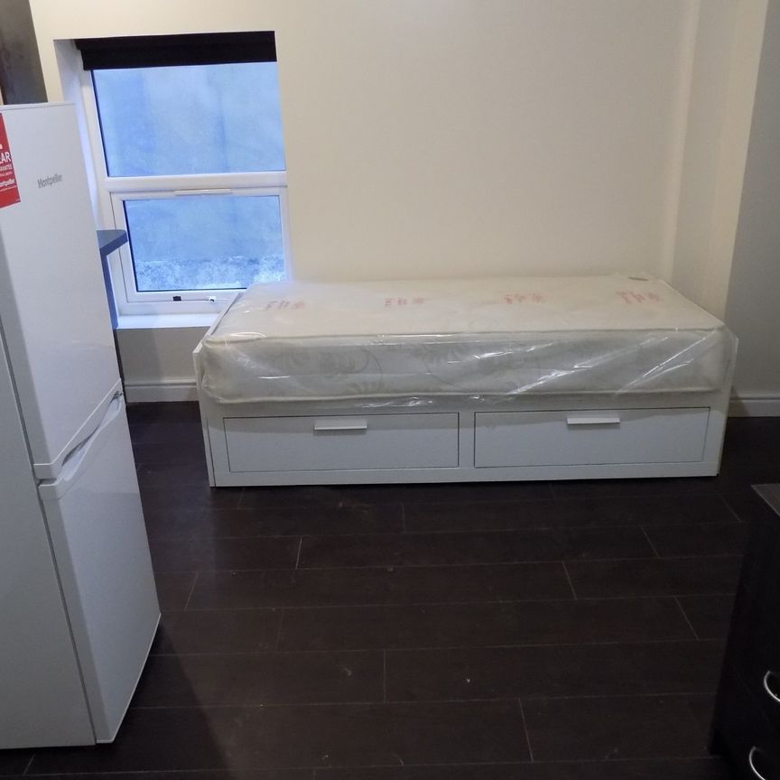 Ffordd Y Ffynnon, Bangor, Gwynedd, LL57 - Photo 1