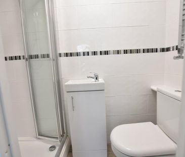 2 bedroom bungalow to rent - Photo 2