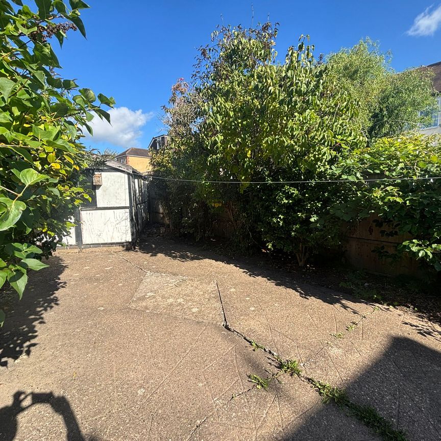 Lavender Avenue, Coundon - Photo 1