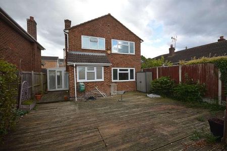 Marlborough Road, Braintree, CM7 - Photo 4