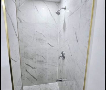 For Lease - 21 Wilkes Crescent, Toronto, Ontario - Photo 5