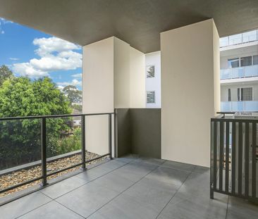 Spacious, Bright & Oversized - Photo 3