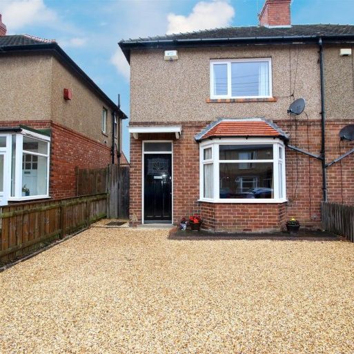 2 Bedroom House - Semi-Detached - Photo 1