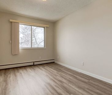 8948 Elbow Drive, Calgary - Photo 3