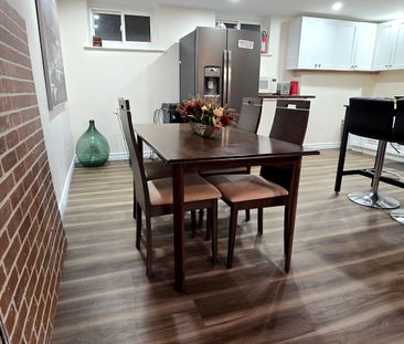 For Lease - 77 Aurora Heights Drive, Aurora, Ontario - Photo 6