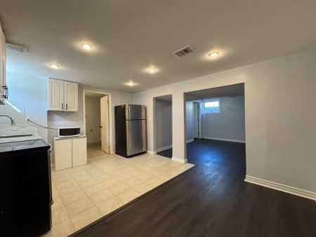 For Lease - 14 Rendale Avenue Unit# Lower, St. Catharines, Ontario - Photo 4