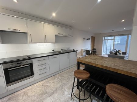 Fountain Court, Falmouth - Photo 4