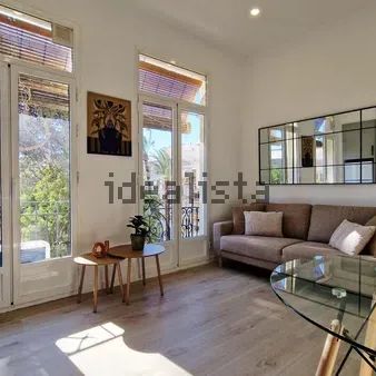 Alquiler de piso en Plaza de la Merced - Photo 1