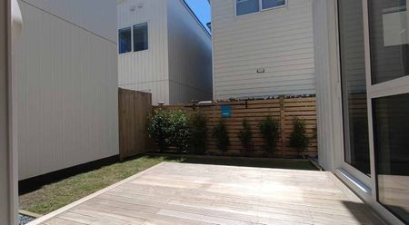 Brandnew Papatoetoe - Photo 4