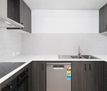 Spacious and Stylish: House for Rent in Desirable Browns Plains Loc... - Photo 1