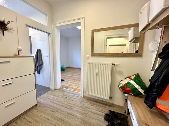 WG-Tauglich! Großzügige, perfekt aufgeteilte und möblierte 2-Zimmer-Wohnung mit extra Küche im Grazer Bezirk Eggenberg – Provisionsfrei! - Photo 1