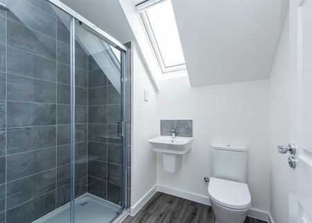 3 bedroom semi-detached house to rent - Photo 4