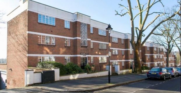 2 Bed Flat, Parliament Court, NW3 - Photo 1