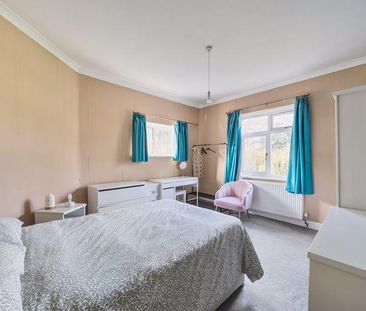 4 bedroom detached house to rent - Photo 6