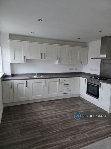 2 bedroom flat to rent - Photo 5