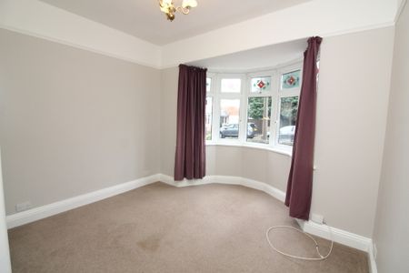 3 Bedroom Semi-Detached Bungalow - Photo 2