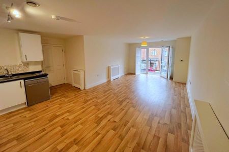 2 bedroom apartment to rent - Photo 2