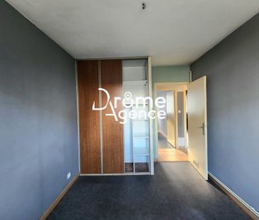 Location Appartement 5 pièces 84m² GUILHERAND GRANGES 07500 - Photo 3