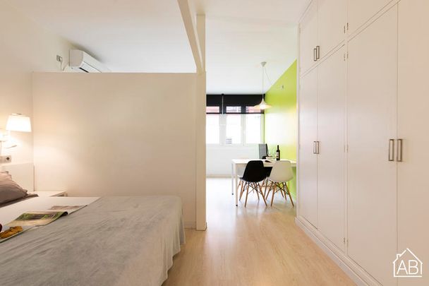 Modern studio apartment in Eixample - Photo 1