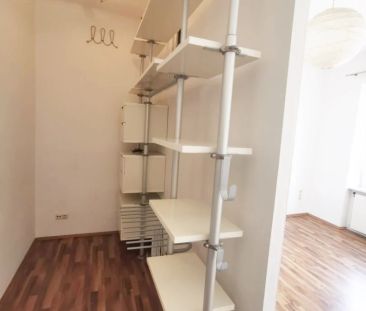 tolle 2 1/2 Zimmer Wohnung inkl schöner Küche & Kamin - Photo 2