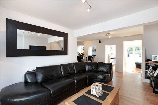 Ditton Street, Ilminster, Somerset, TA19 - Photo 1