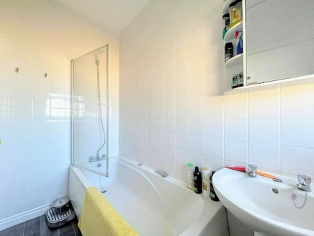 2 bedroom terraced house to rent - Photo 5