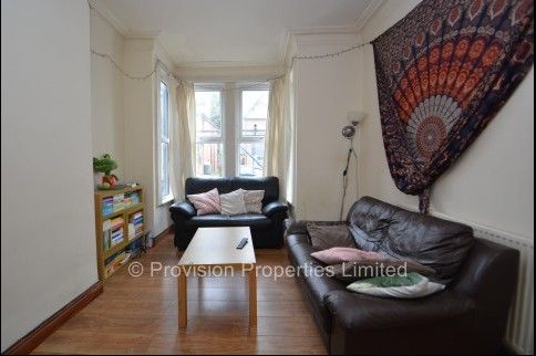 4 Bedroom Rent Headingley - Photo 1