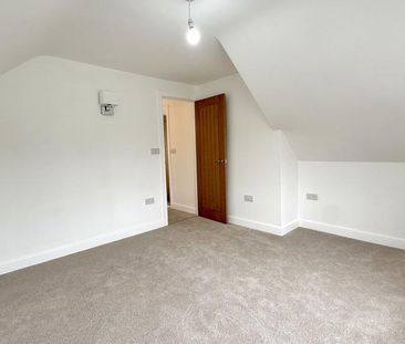 3 bedroom detached house to rent - Photo 5