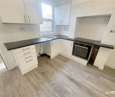 2 Bed Terraced House, Cowper Street, LU1 - Photo 5