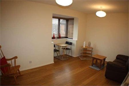 Harrier Road, London, NW9 - Photo 2