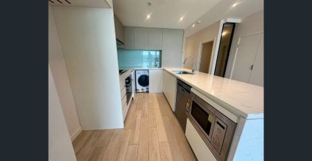 Marina Square Waterfront Luxury | Panoramic Waterview - Photo 4