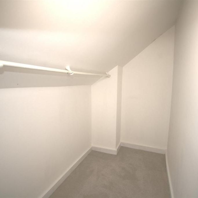 4 bedroom house to rent - Photo 1