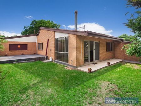 CENTRAL UNIT WITH PRIVATE COURTYARD - Photo 2