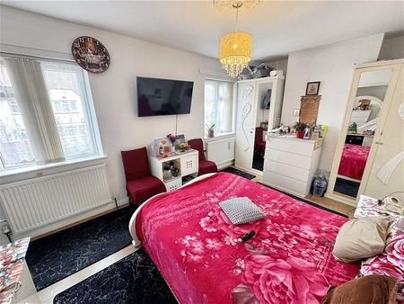 4 bedroom house to rent - Photo 4