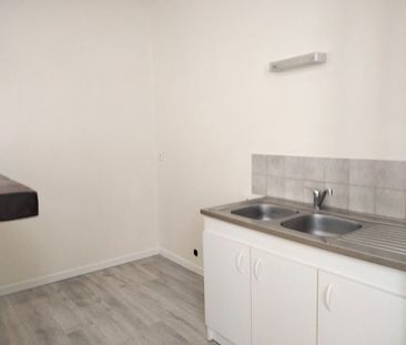 Location Appartement 1 pièce 29m² - Photo 3