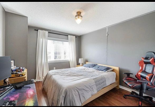 For Lease - 31 Quailvalley Drive, Brampton, Ontario - Photo 1