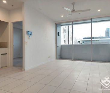 One Bedroom Apartment in the South Brisbane!!! - Photo 2