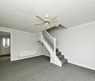 Bayfield Close - Photo 2