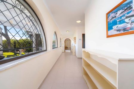 4 bedroom luxury Villa for rent in Loulé, Distrito de Faro - Photo 2