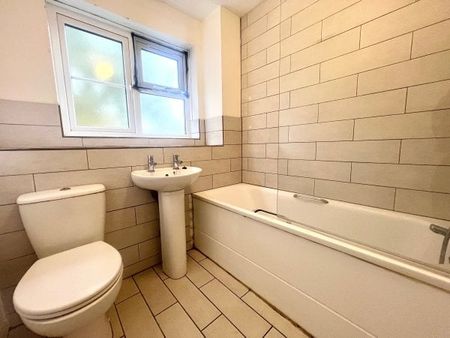 Butteridges Close, Dagenham, RM9, Property for rent - Photo 5