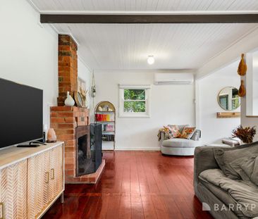 Private Hillside Retreat with Separate Studio - Photo 1