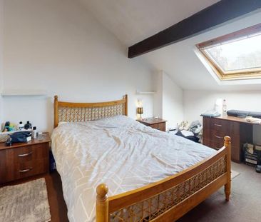 Otley Road, - Photo 2